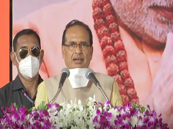 MP CM performs bhoomi poojan of Rs 2,400 cr Narmada irrigation project