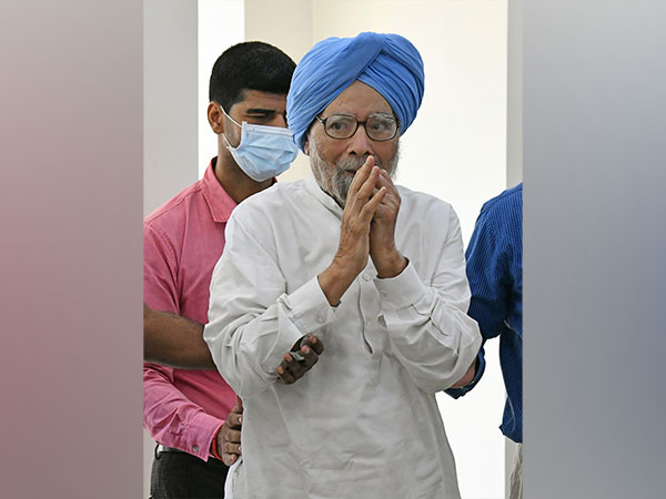 Leaders extend wishes to former PM Manmohan Singh's on his 91st birthday