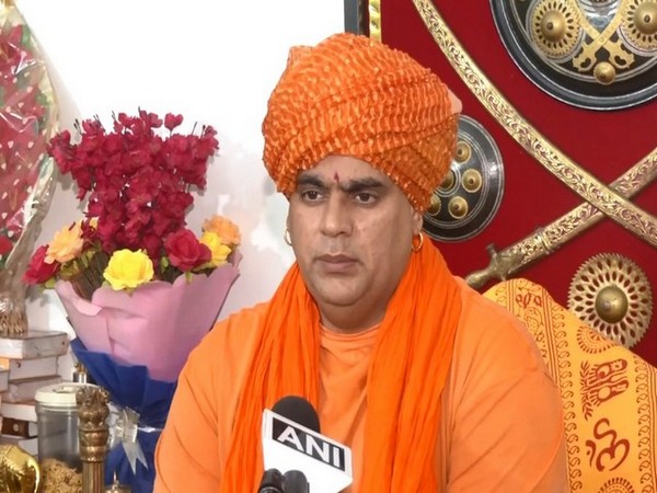 Hindu Mahasabha Chief Condemns Second Attack on BAPS Swaminarayan Temple in 10 Days