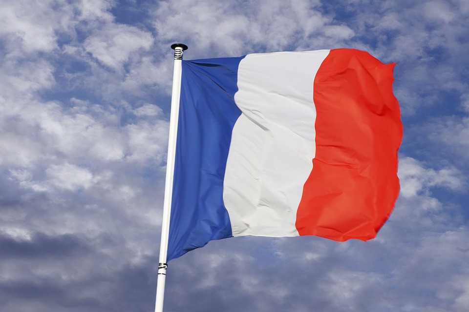 French govt to roll back taxes for high earners