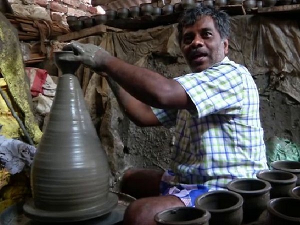 Kashmiri youth striving to revive 'dying' glazed pottery craft; working on bulk order for Diwali