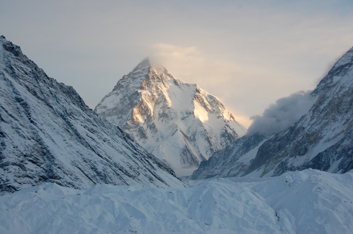 Group of Russian, Spanish climbers to summit K2, worlds second highest peak