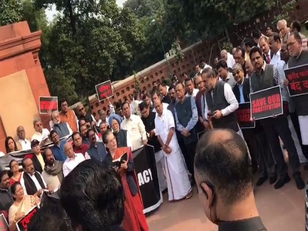 Sonia Gandhi reads out Preamble of Indian Constitution during Oppn protest