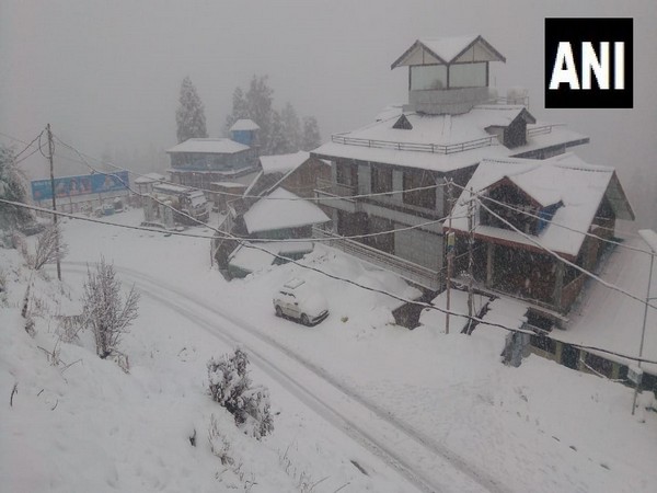 Parts of Himachal witness heavy snowfall, Keylong records lowest temperature