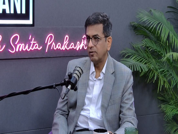 Former CJI Chandrachud Addresses Delhi’s Pollution Crisis