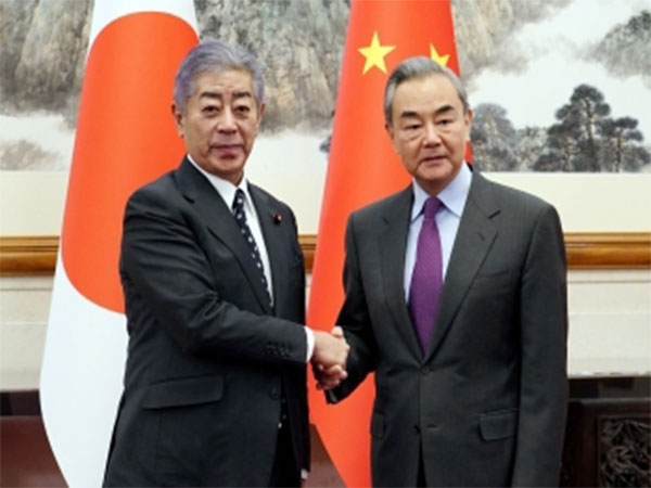 Japan and China Discuss Strategic Cooperation Amid Regional Tensions