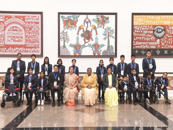 President Murmu Honors Young Achievers at Rashtrapati Bhavan