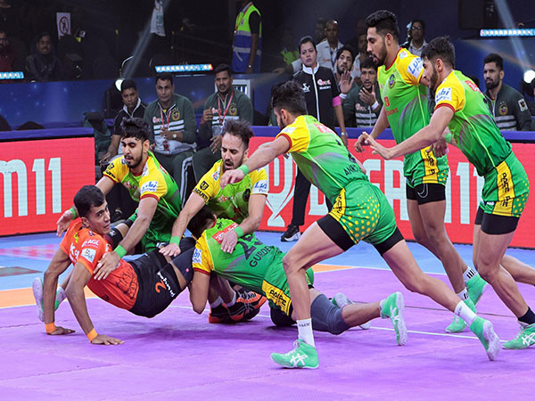 Patna Pirates Cruise into Semi-Finals with Commanding Win Over U Mumba