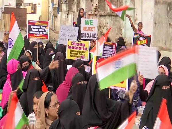 Kolkata's 'Shaheen Bagh' protesters continue anti-CAA stir