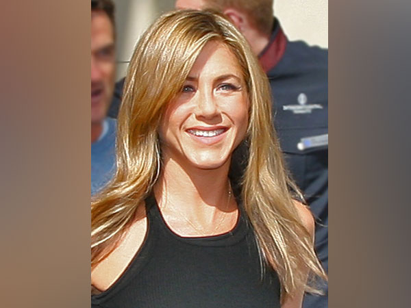 Jennifer Aniston debuts hair transformation after returning to 'The Morning Show'