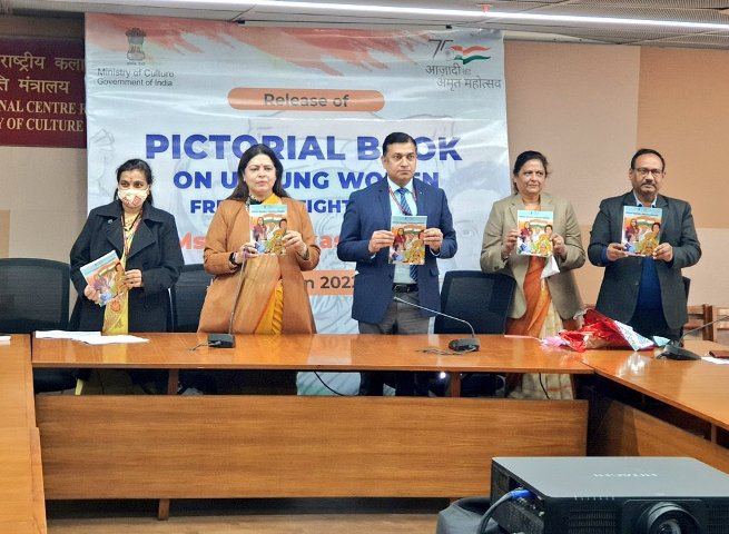 Meenakashi Lekhi releases pictorial book on India’s Women Unsung Heroes of Freedom Struggle