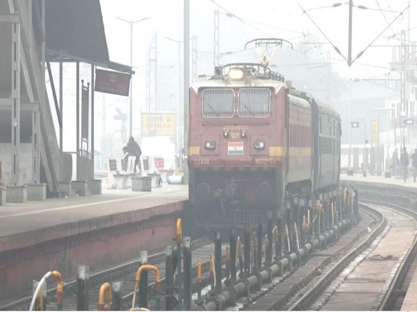 Fog Disrupts Rail and Air Services in Northern India