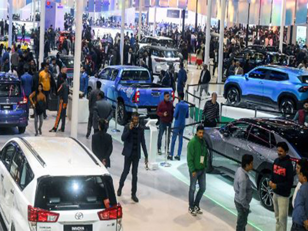 EV Industry Urges Government for Bold Reforms in Union Budget 2025-26