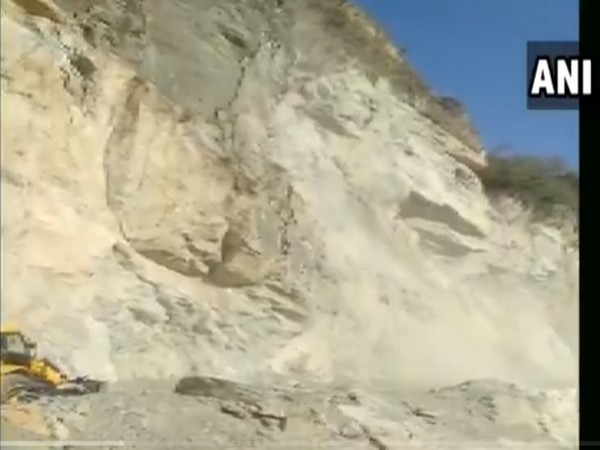 Uttarakhand: Rishikesh-Srinagar road closed due to landslide
