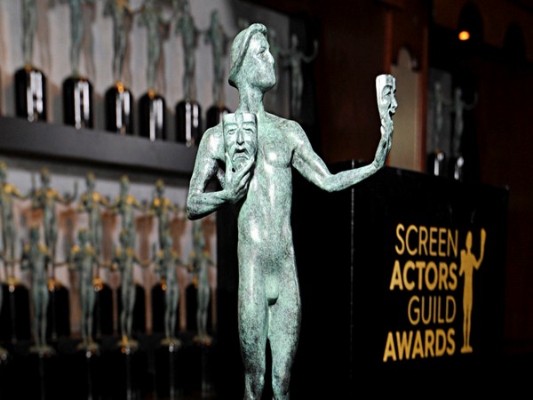 'Everything Everywhere All at Once' dominates at SAG Awards