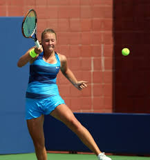 Tennis-Kontaveit holds off teenager Swiatek to reach last eight