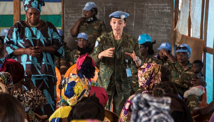 On Peacekeepers Day, UN to spotlight vital role of women peace operations
