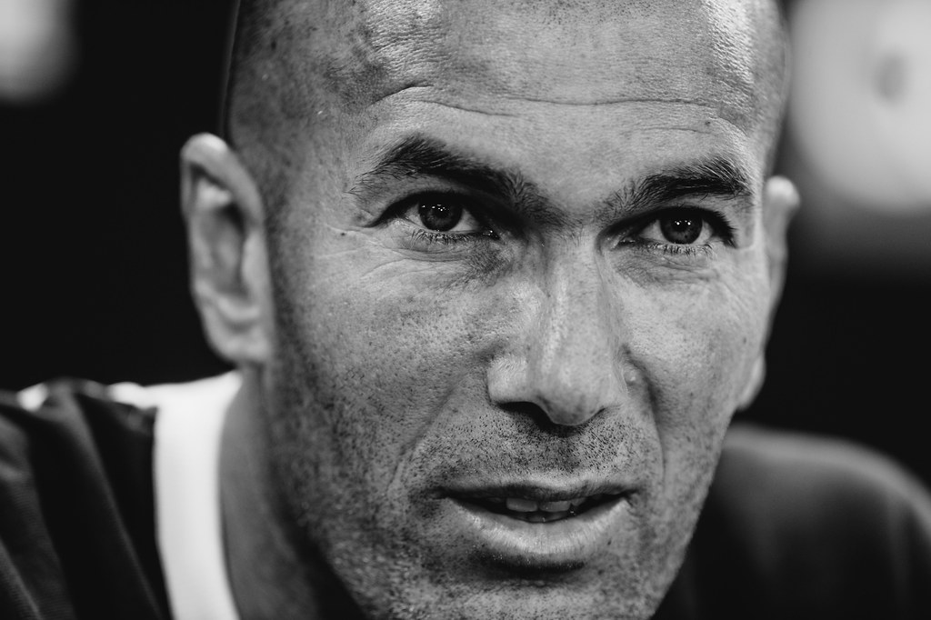 Soccer-Zidane to be named PSG coach next season - report