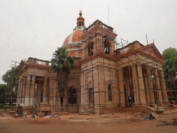 Delhi LG inspects renovation work of 187-year-old heritage St James' Church