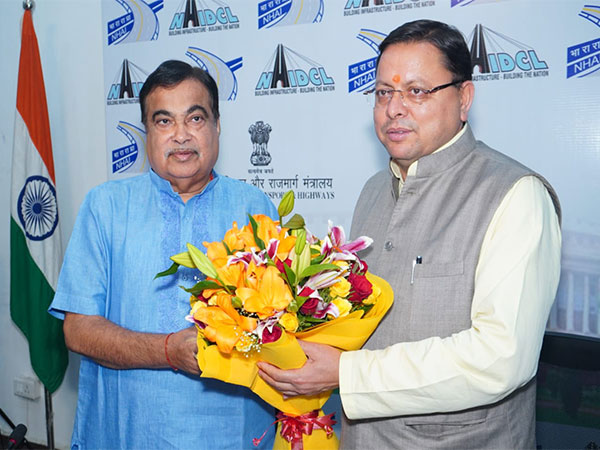 CM Dhami meets Union Minister Nitin Gadkari in Delhi to discuss projects 