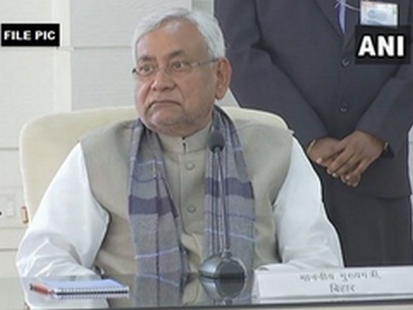 Embankments under pressure from floodwaters should be monitored by engineers: Nitish Kumar