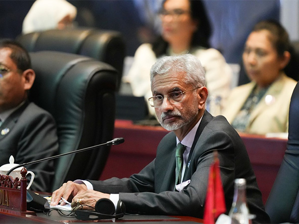 Jaishankar and Penny Wong Discuss India-Australia Bilateral Ties in Tokyo