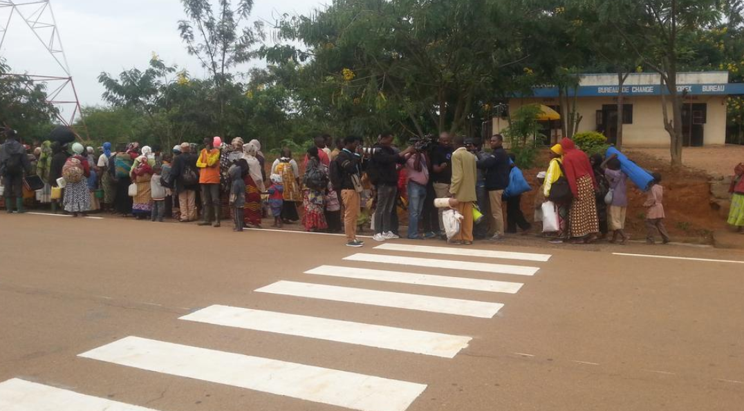 First batch of Burundian refugees leaves Mahama Refugee Camp to Rwanda