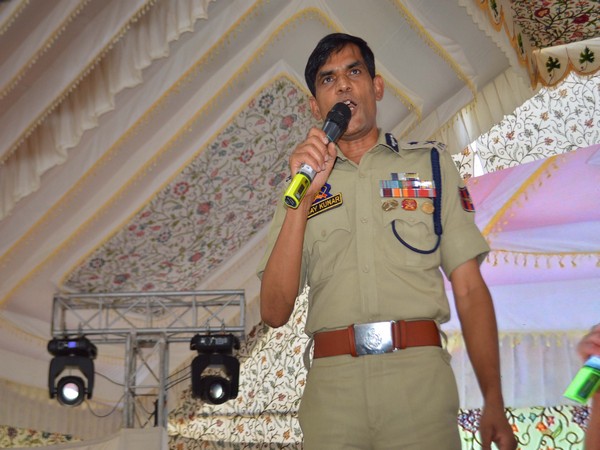 Kashmir IGP Vijay Kumar lauds efforts of police, doctors amid COVID-19