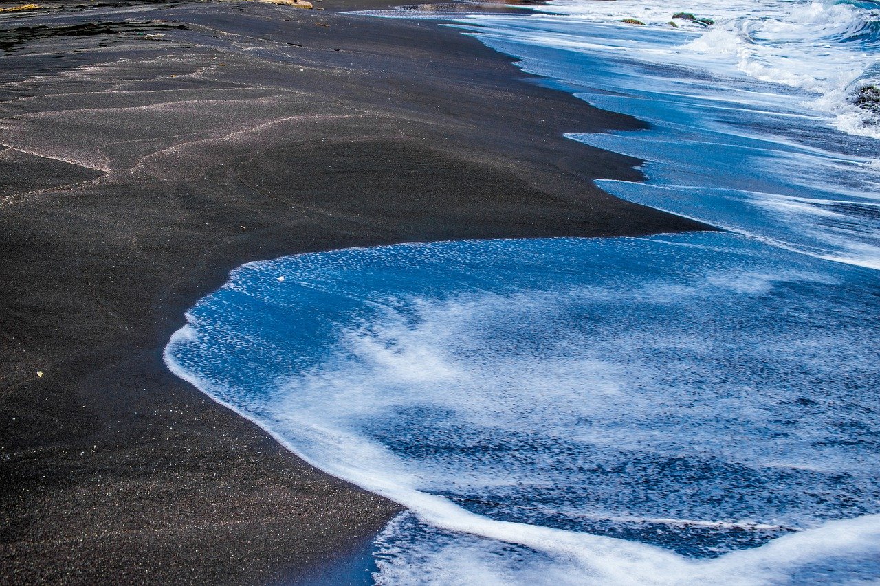 Scientists are using new satellite tech to find glow-in-the-dark milky seas of maritime lore