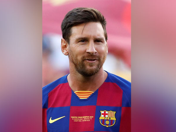 Soccer-Messi announces additional Barca pay cut to help employees