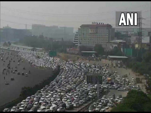 Bharat Bandh: Delhi-Ghazipur border shut for traffic; jams on Gurgugram border, DND flyway