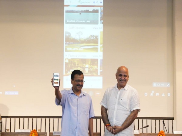 Kejriwal launches 'Dekho Mere Dilli' mobile app to boost tourism