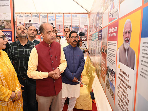 Jairam Thakur Inaugurates 'Seva Pakhwada' Exhibition Celebrating PM Modi's Leadership