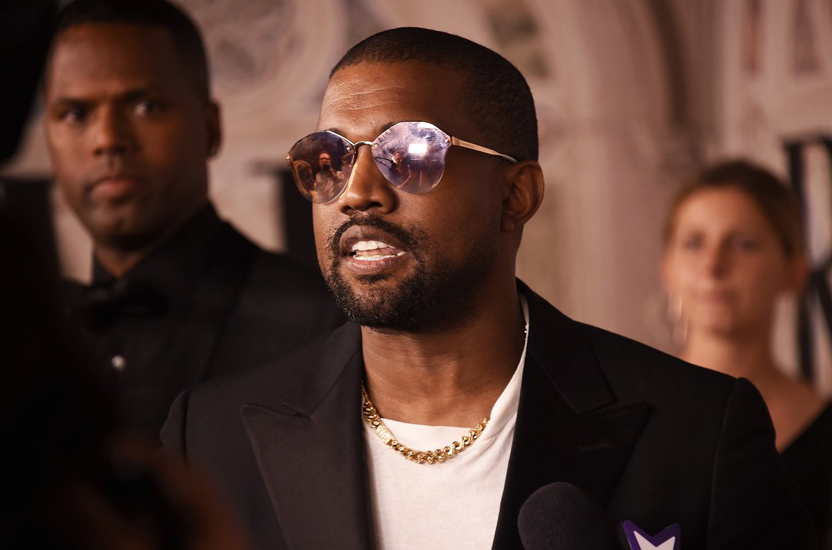 People News Roundup: Kanye West distances himself from politics; Willie McCovey dead at 80