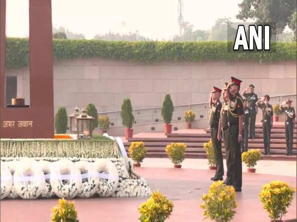 CDS, Army Chief lay wreath at National War Memorial on 75th Infantry Day
