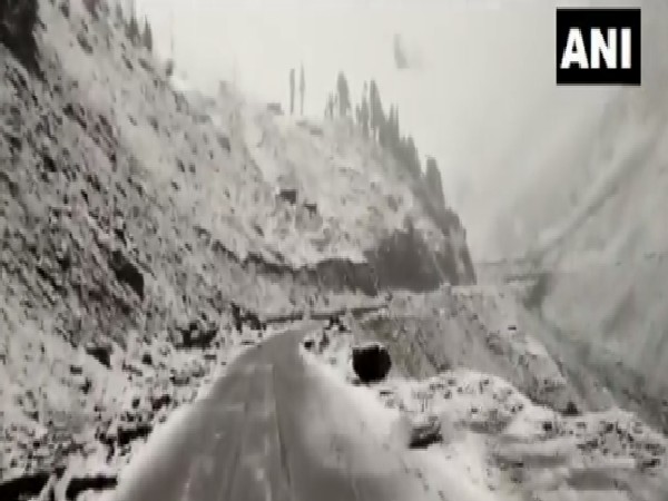 J-K's Mughal Road reopens for vehicular traffic after 3 days 
