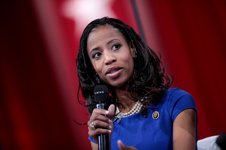 UPDATE 1-Lone black Republican U.S. congresswoman slams Trump after defeat