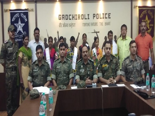 Maharashtra: Six Naxals surrendered in Gadchiroli