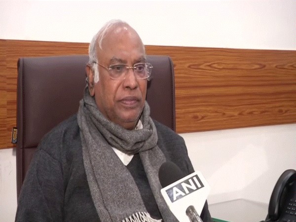 Mallikarjun Kharge calls Oppn parties meeting on Monday to create consensus over issues to be raised in Parliament