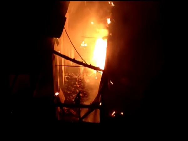 Fire in Kolkata's Tiretti Bazaar area doused, no casualties reported