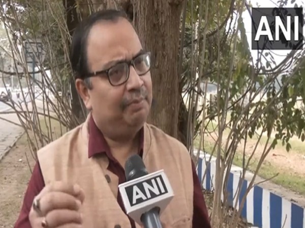 BJP doing "fashion parade" to deviate from issues of "roti-kapda-makaan": Kunal Ghosh on PM's Tejas sortie