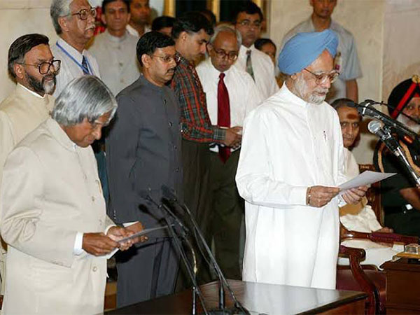 Nation Mourns: Former PM Manmohan Singh's Final Journey Begins