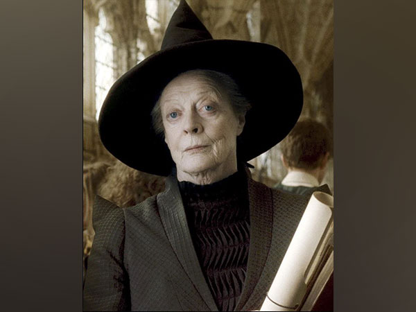 Dame Maggie Smith's Legacy Honored in New 'Downton Abbey' Film