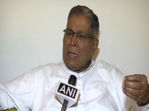 Congress' K Rahman Khan slams  Renukacharya for making anti-minority remarks