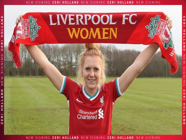 Liverpool Women sign midfielder Ceri Holland
