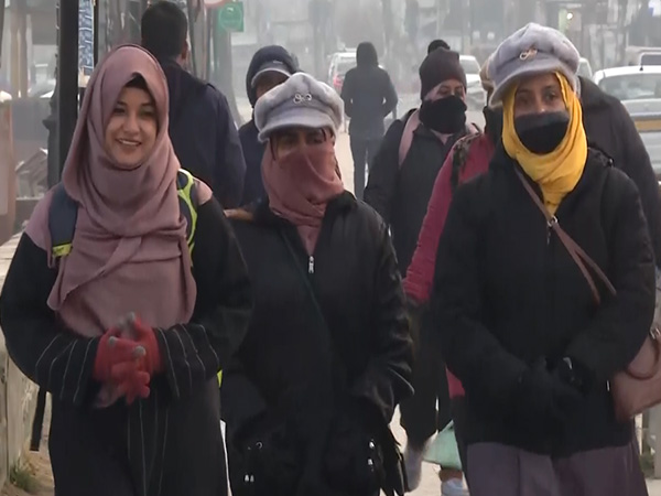 Kashmir Valley Shivers Under Severe Cold Wave