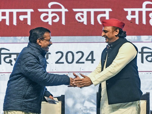 Akhilesh Yadav Urges Service-Oriented Approach to Maha Kumbh