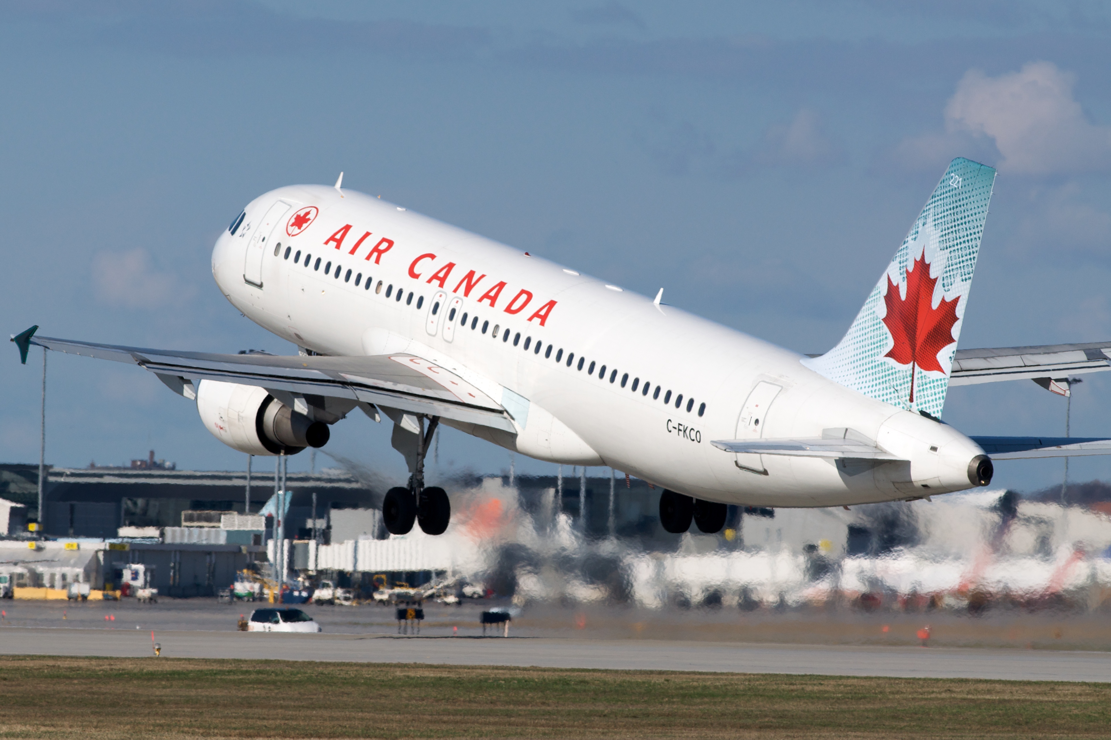 Turbulence injures dozens on Air Canada flight to Australia