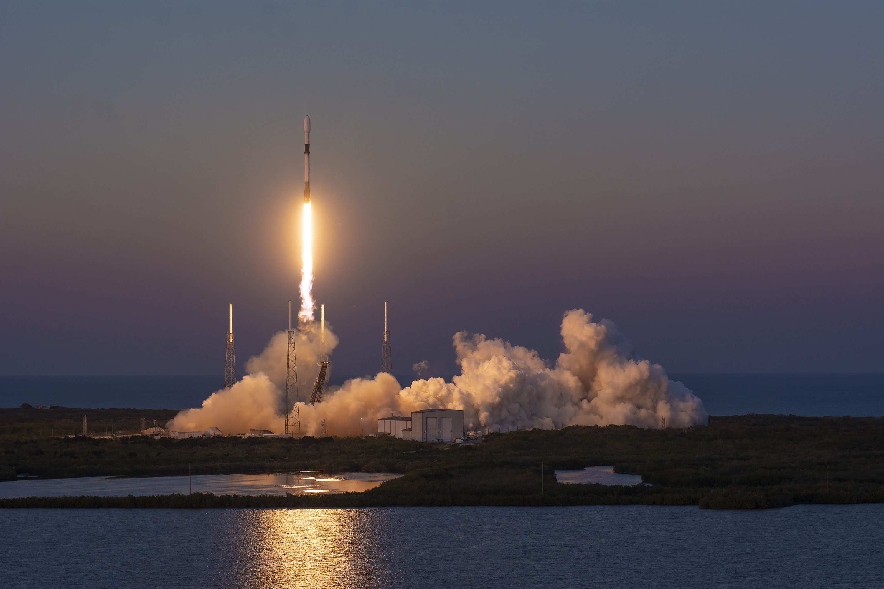 SpaceX launches 23 Starlink satellites to orbit from Florida