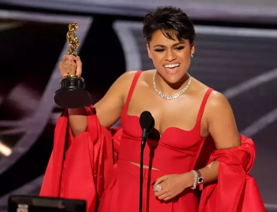 Oscar 2022: Ariana DeBose wins award for West Side Story (as Rita Moreno did in 1961)
